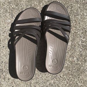 Women’s Wedge Crocs🐊